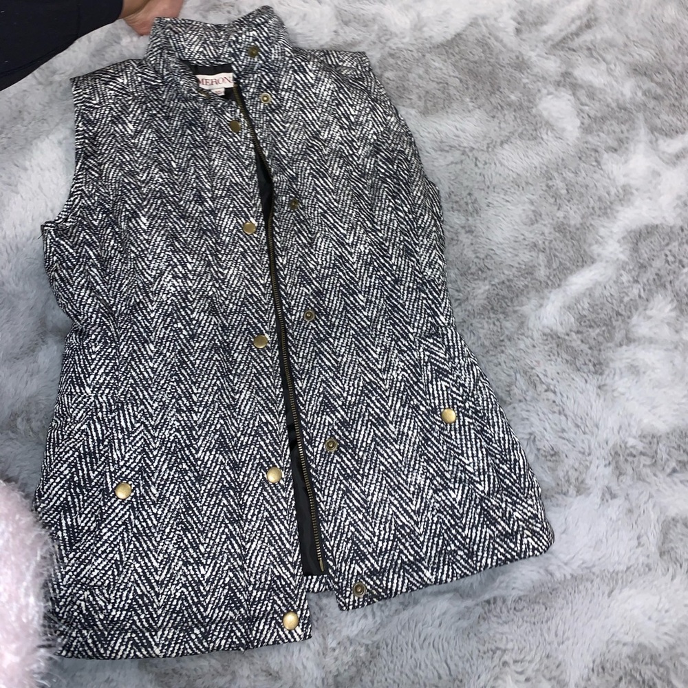 Merona vest